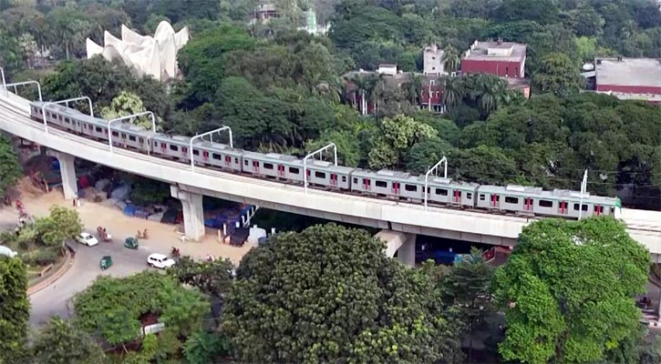 মেট্রোরেলের ছোঁয়ায় বদলে যাচ্ছে মতিঝিল